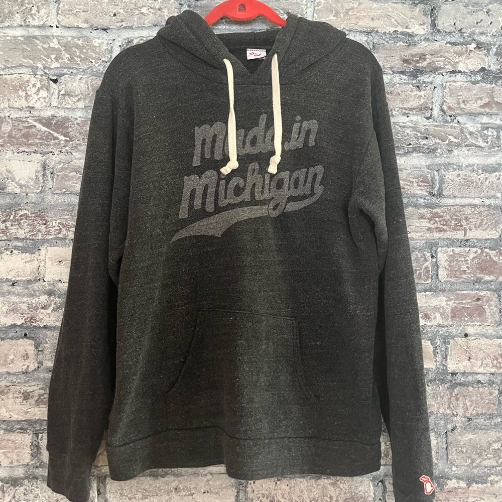 Made in Michigan Hoodie so soft to touch in excellent condition. Smoke & petfree